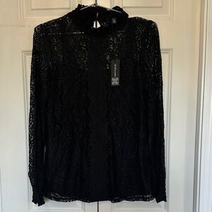 Cable and Gauge top black sheer lace and embroidery  lined torso key hole close